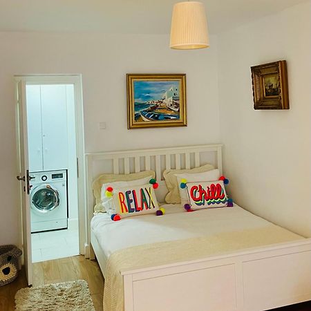 River View - Old City Apartment บูคาเรสต์ ภายนอก รูปภาพ