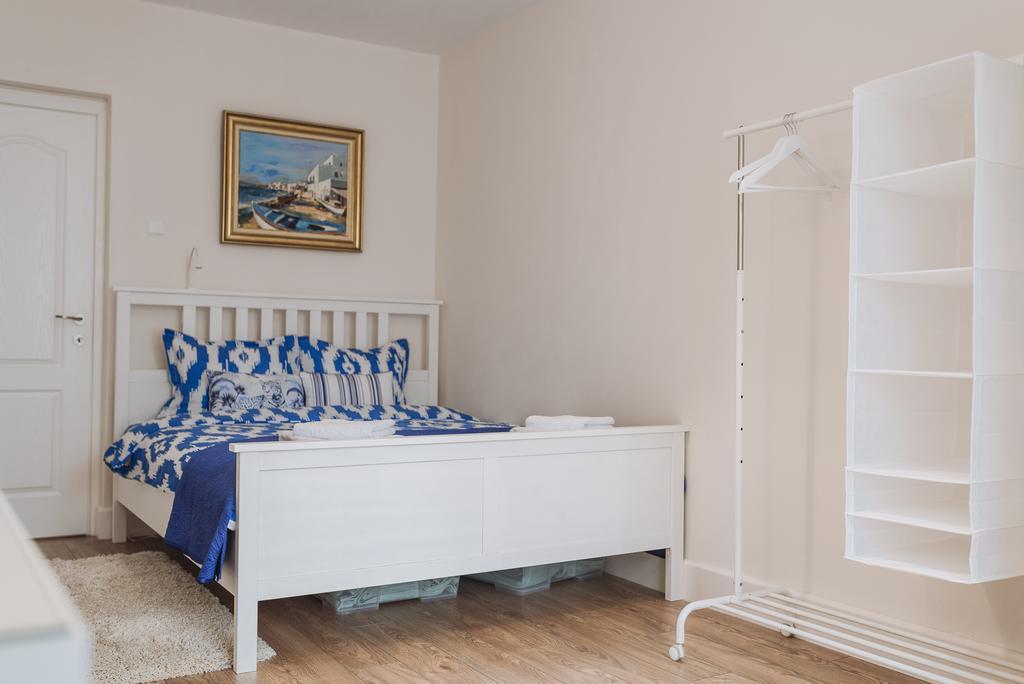River View - Old City Apartment บูคาเรสต์ ภายนอก รูปภาพ
