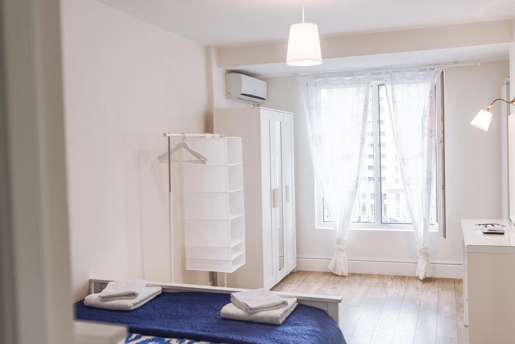 River View - Old City Apartment บูคาเรสต์ ภายนอก รูปภาพ