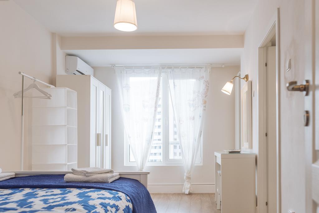 River View - Old City Apartment บูคาเรสต์ ภายนอก รูปภาพ